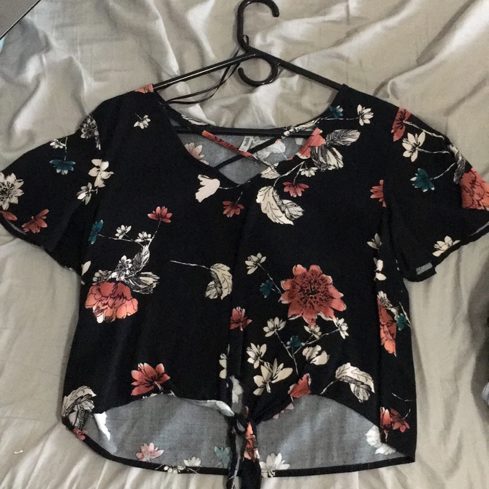 Black Floral Crop Top